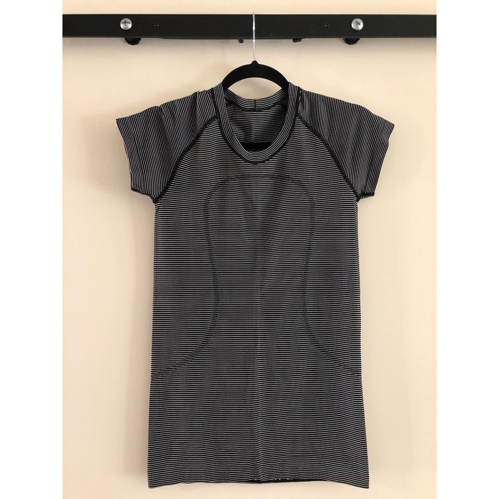 Lululemon Swiftly Tech Short Sleeve